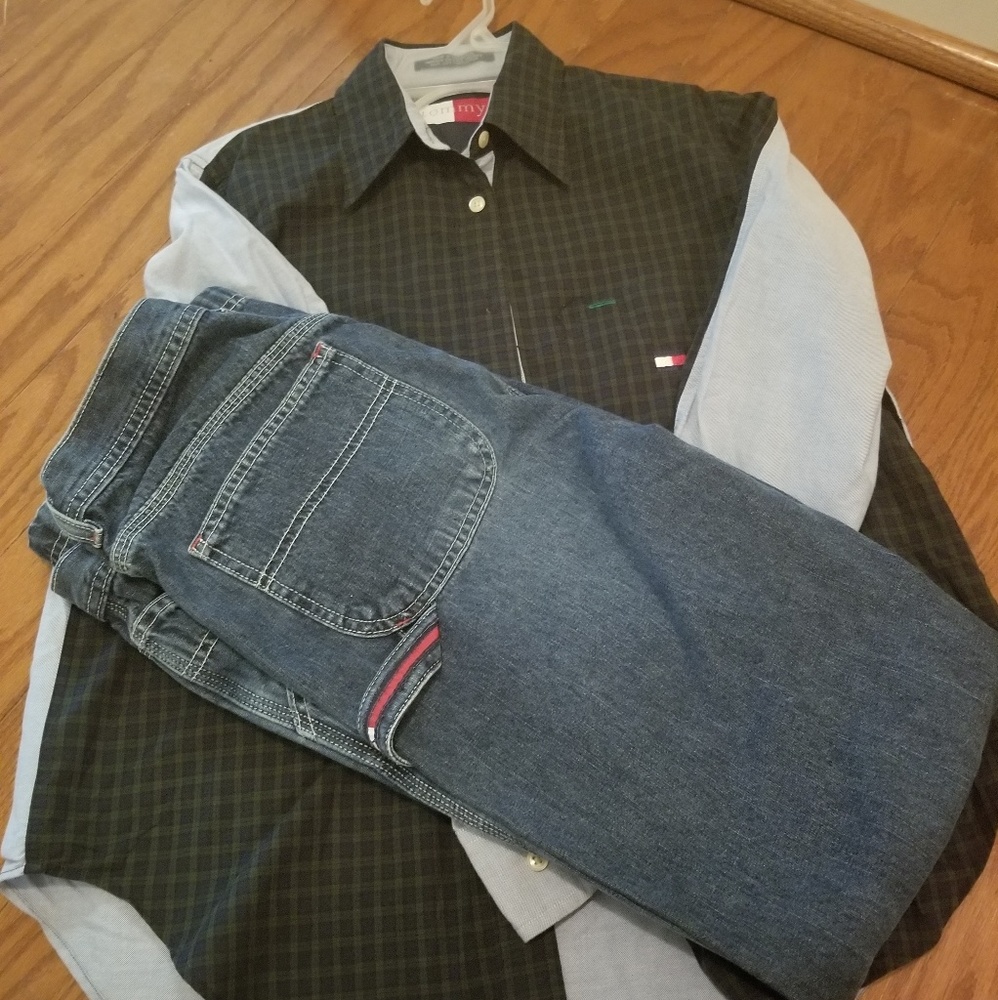 Very Nice Tommy Hilfiger Cargo Jeans & Shirt
